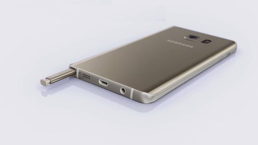 Galaxy Note 5 Back Side with SPen