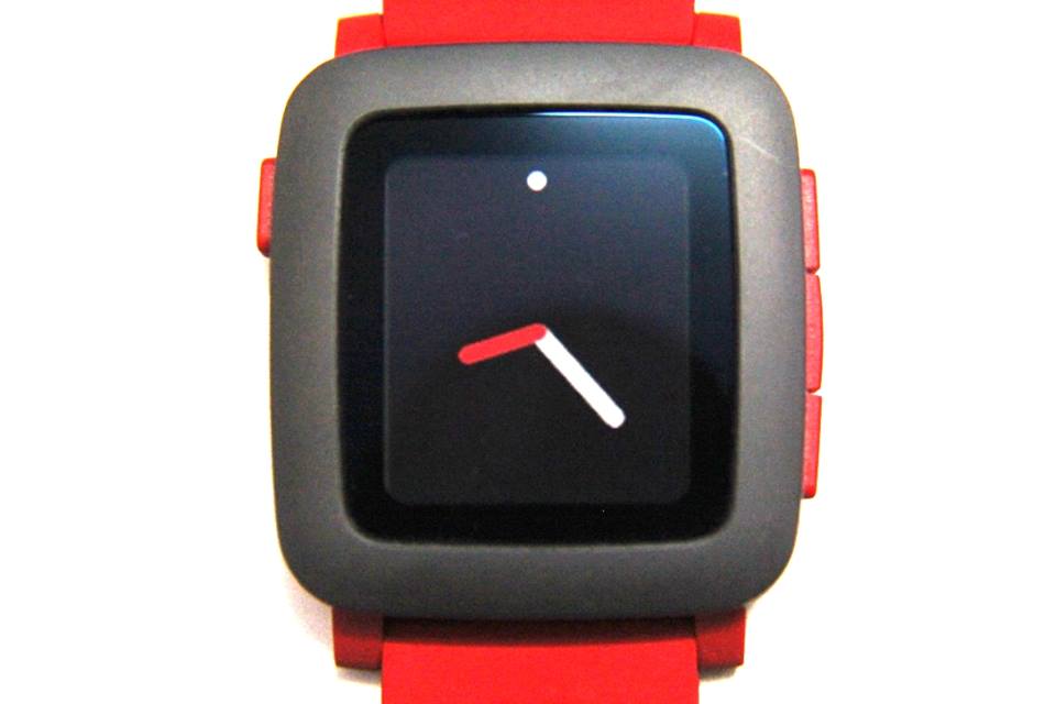 Pebble Time in Red