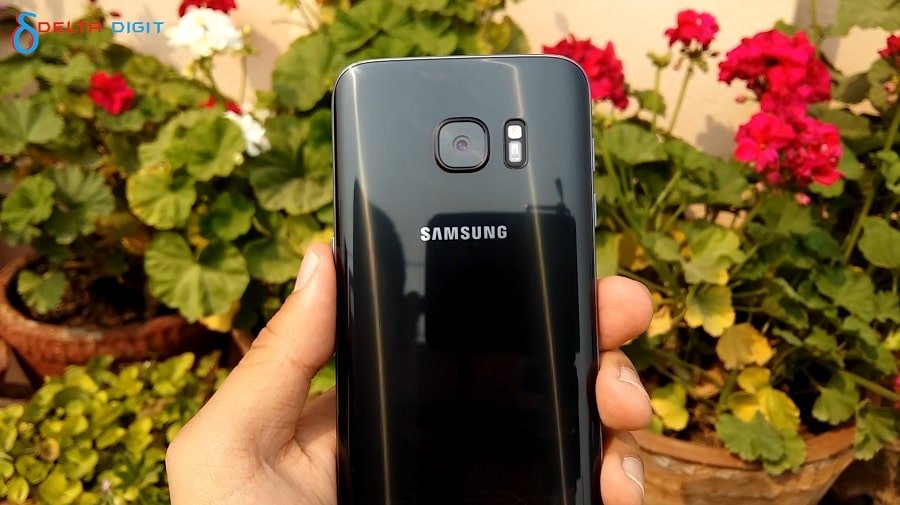 Samsung Galaxy S7 Backside