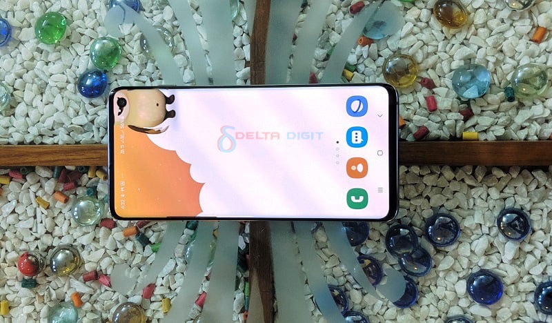 Samsung S10 on a Marble Table