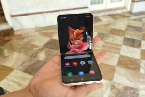 Samsung Galaxy Z Flip 3